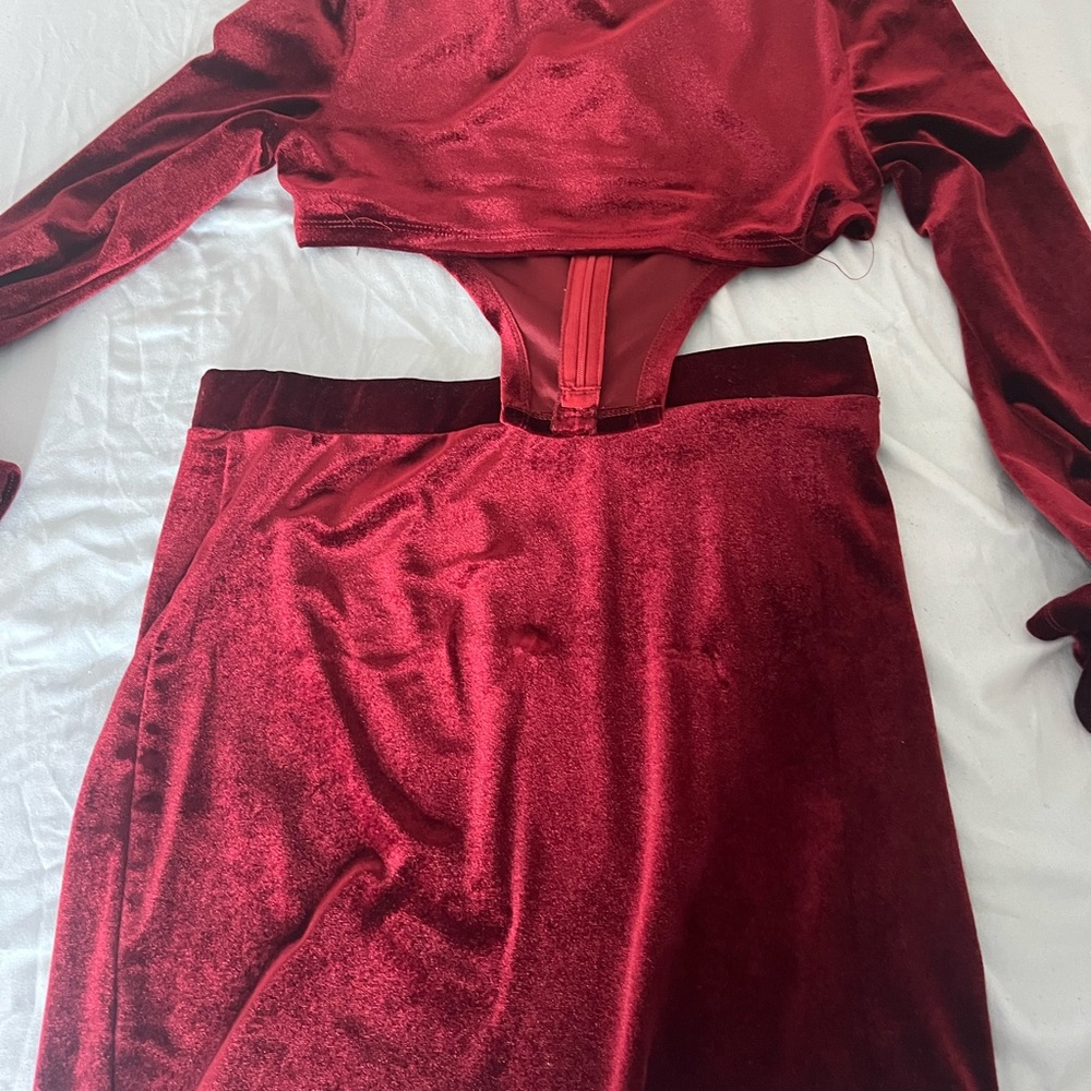 Asymmetrical hem zip up velvet Top & Skirt - Picture 2 of 4